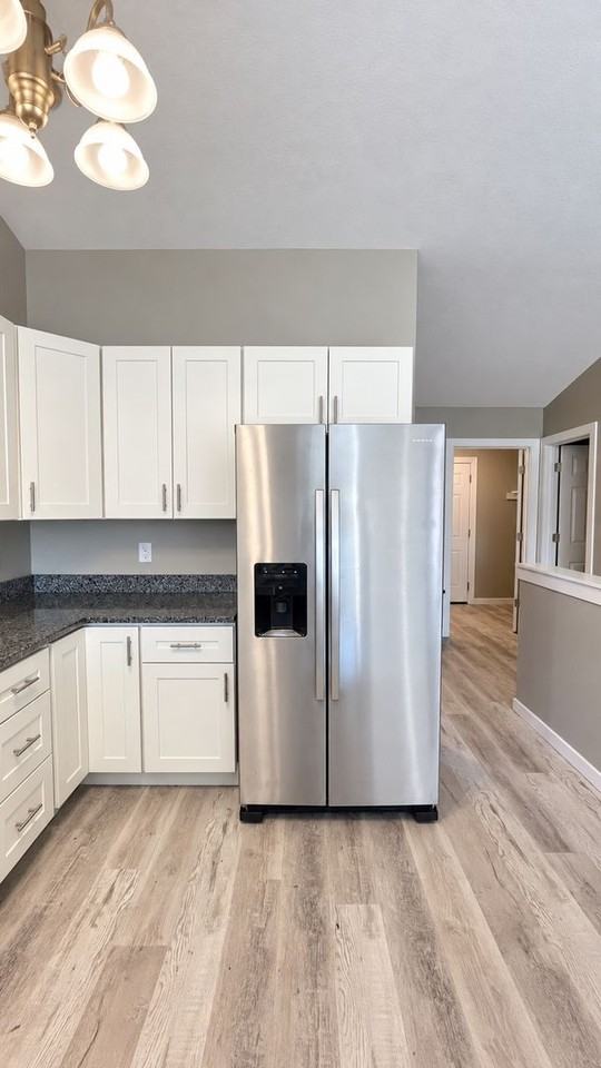 17069 Nicholas St - Photo 6 of 30