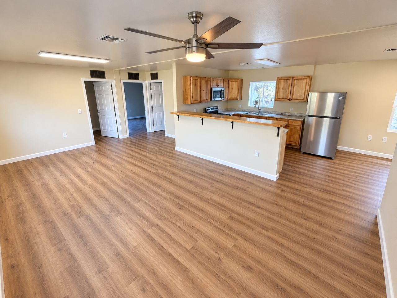460 State Highway 282 - Photo 4 of 12