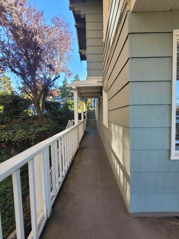 703 N Garden St #B - Photo 4 of 34