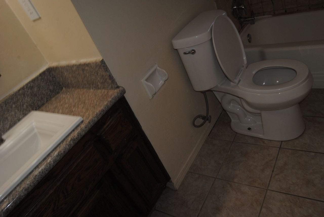 3900 Marilyn Pl - Photo 6 of 13
