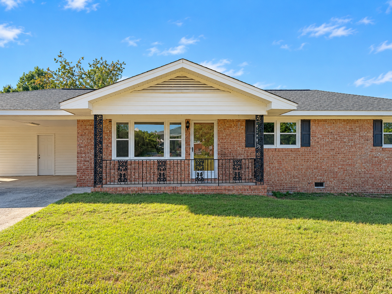 514 Sinclair Dr - Photo 4 of 20