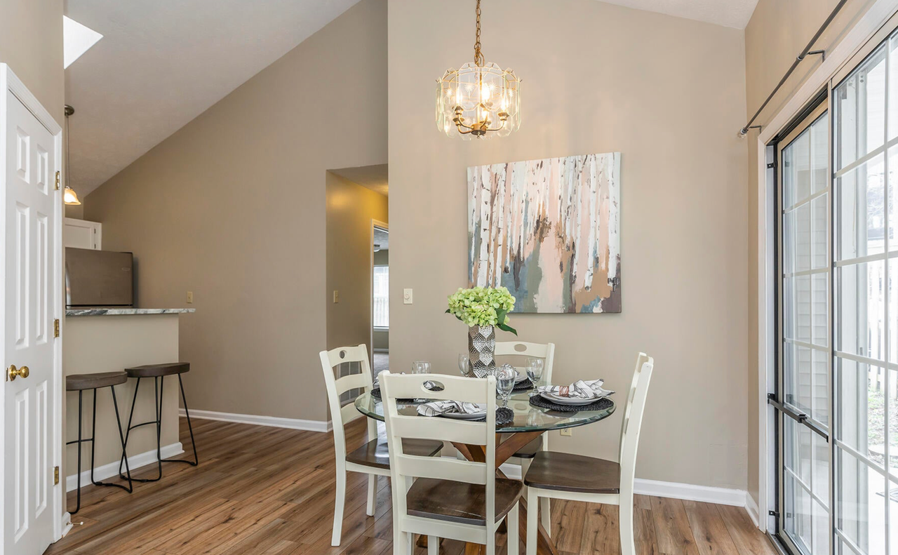 332 Bradford Colony Dr - Photo 5 of 14