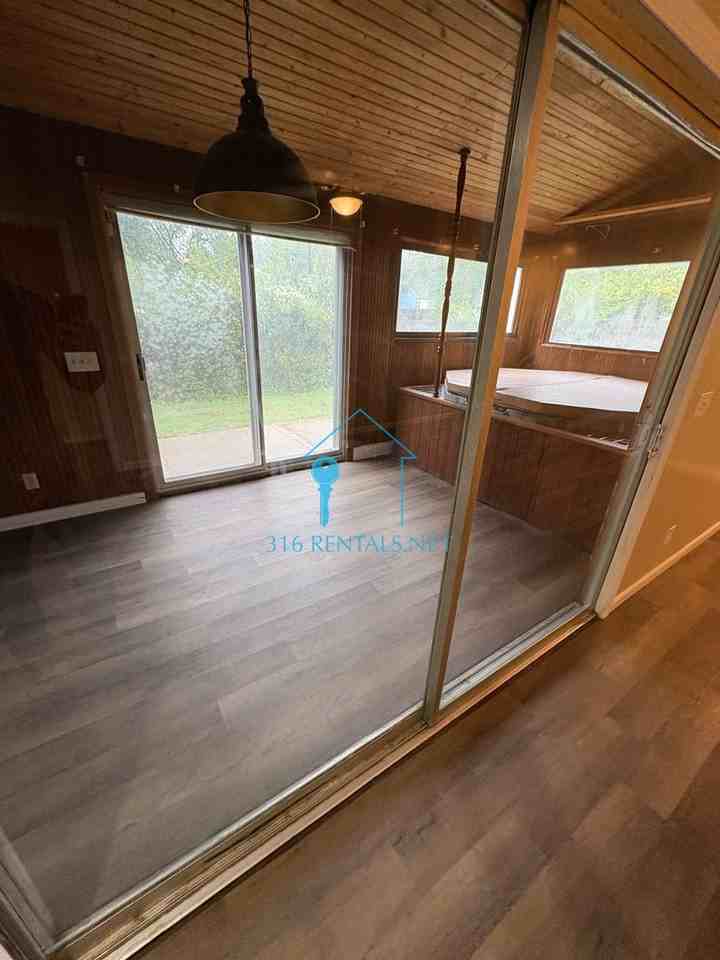 1258 N Terrace Dr - Photo 6 of 15