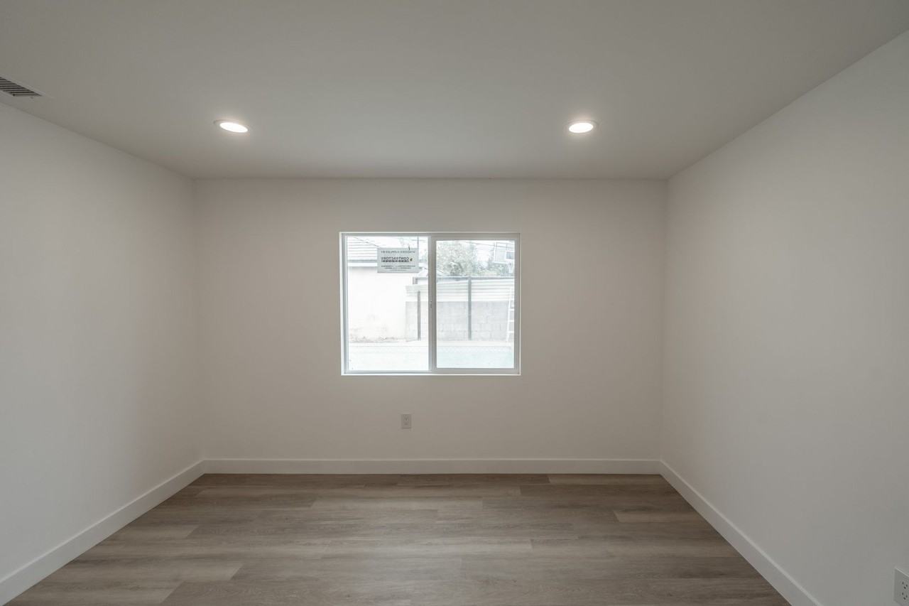 1139 S El Molino St - Photo 4 of 14