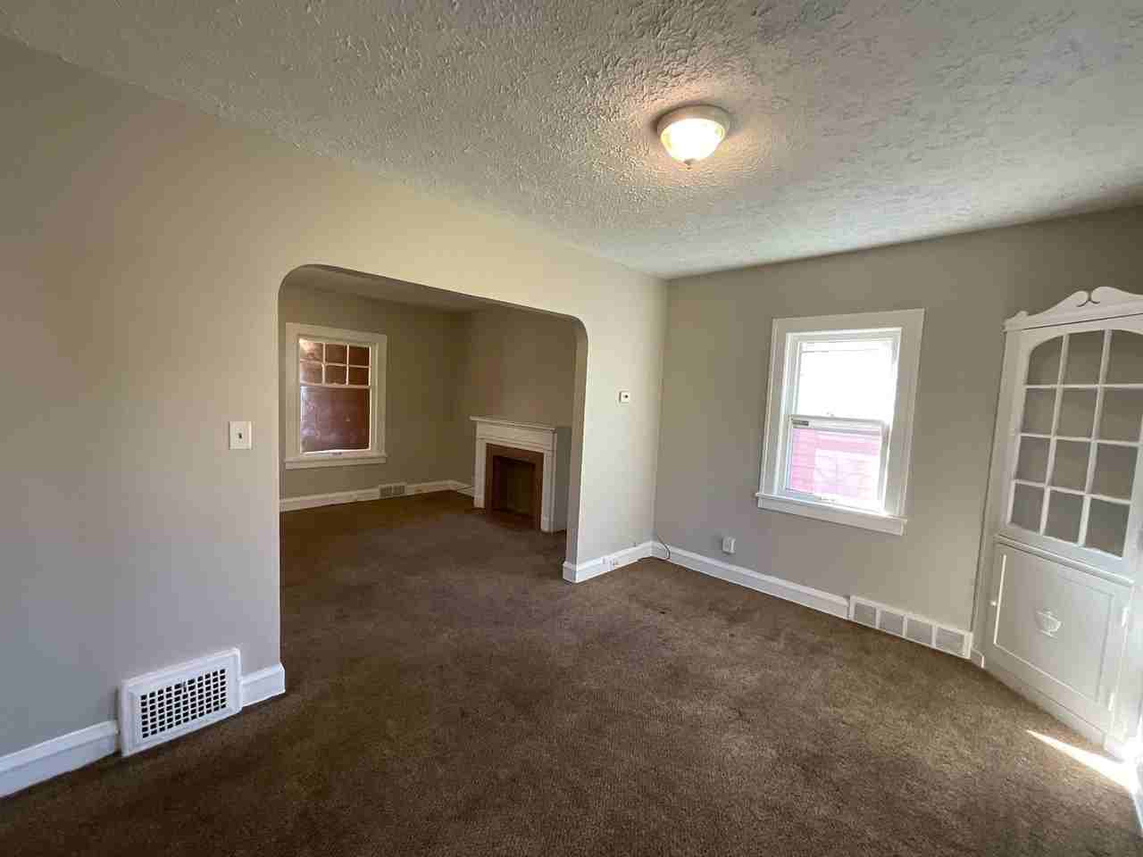 12409 Lenacrave Ave - Photo 5 of 13