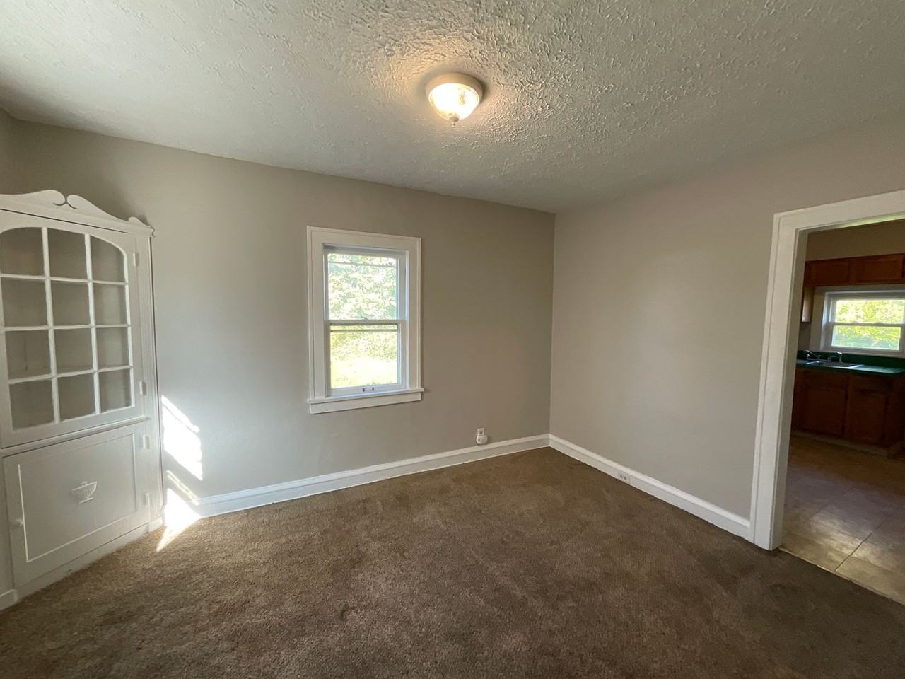 12409 Lenacrave Ave - Photo 6 of 13