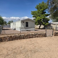 featured image of 225 E Flint St
