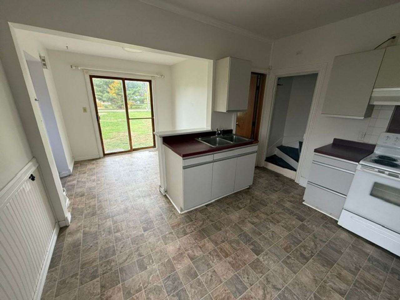 30 E Birch St - Photo 2 of 11