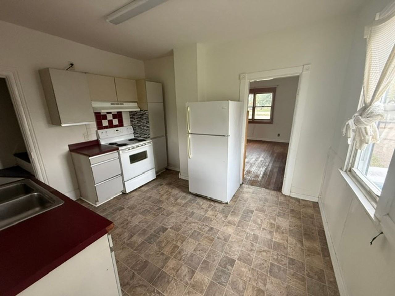30 E Birch St - Photo 3 of 11
