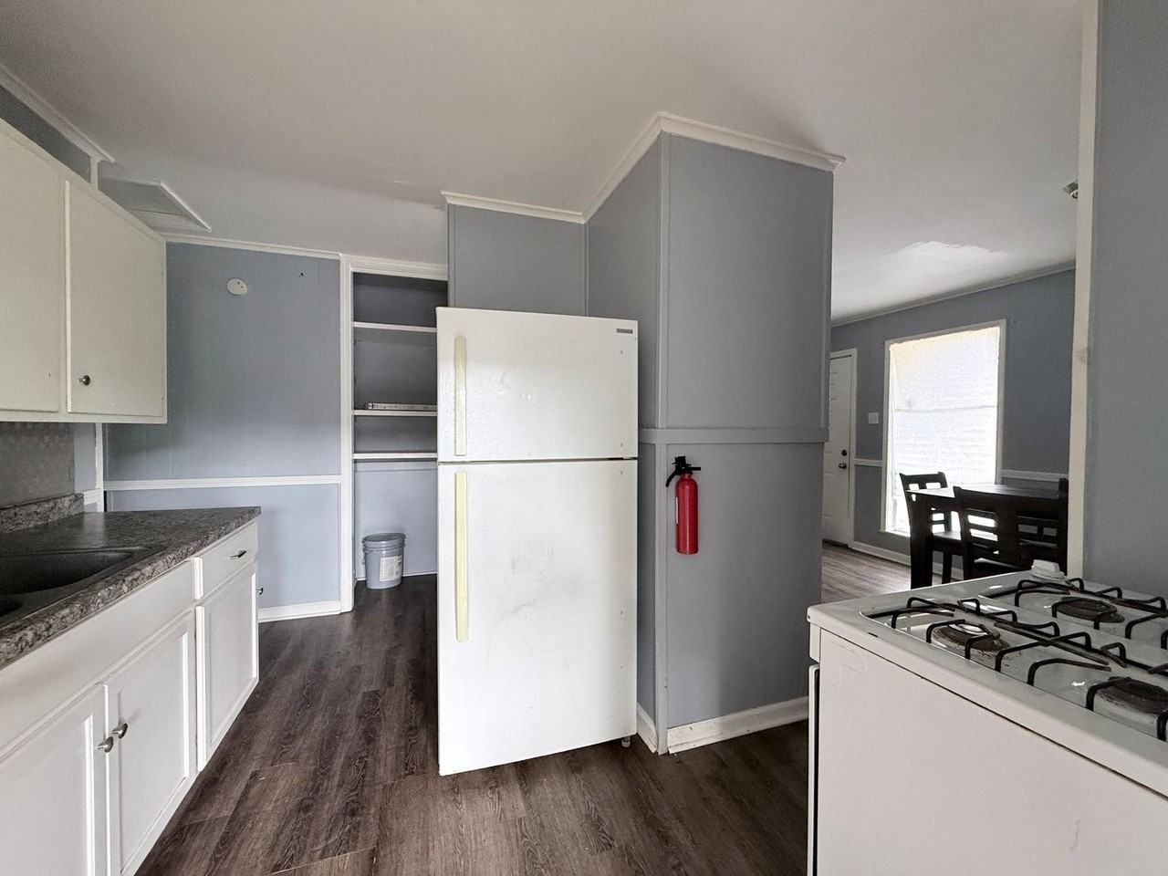 4125 Legendre St - Photo 3 of 10