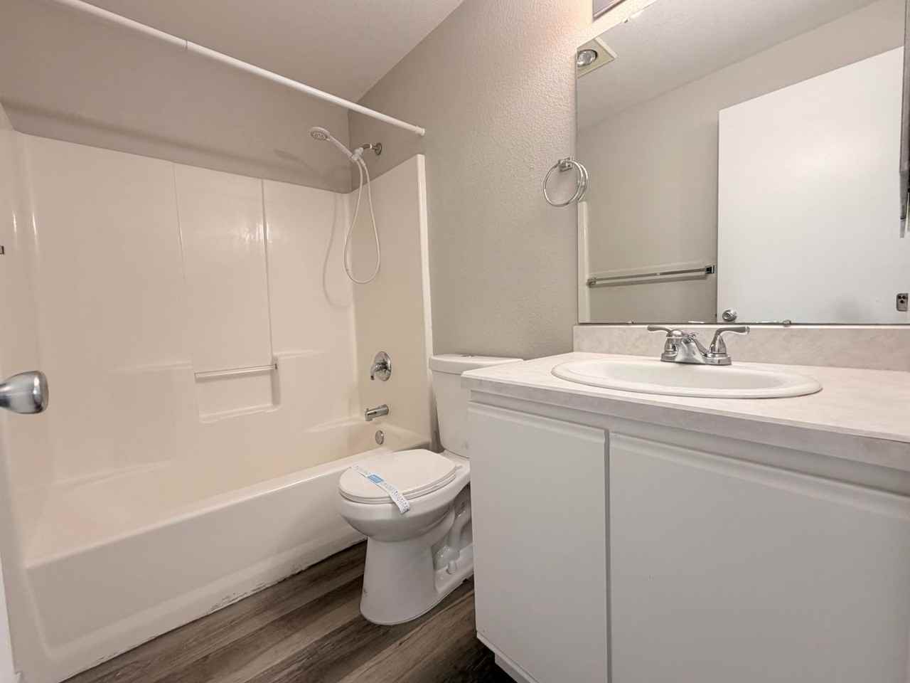 2130 Sw Canyon Dr #3 - Photo 6 of 10