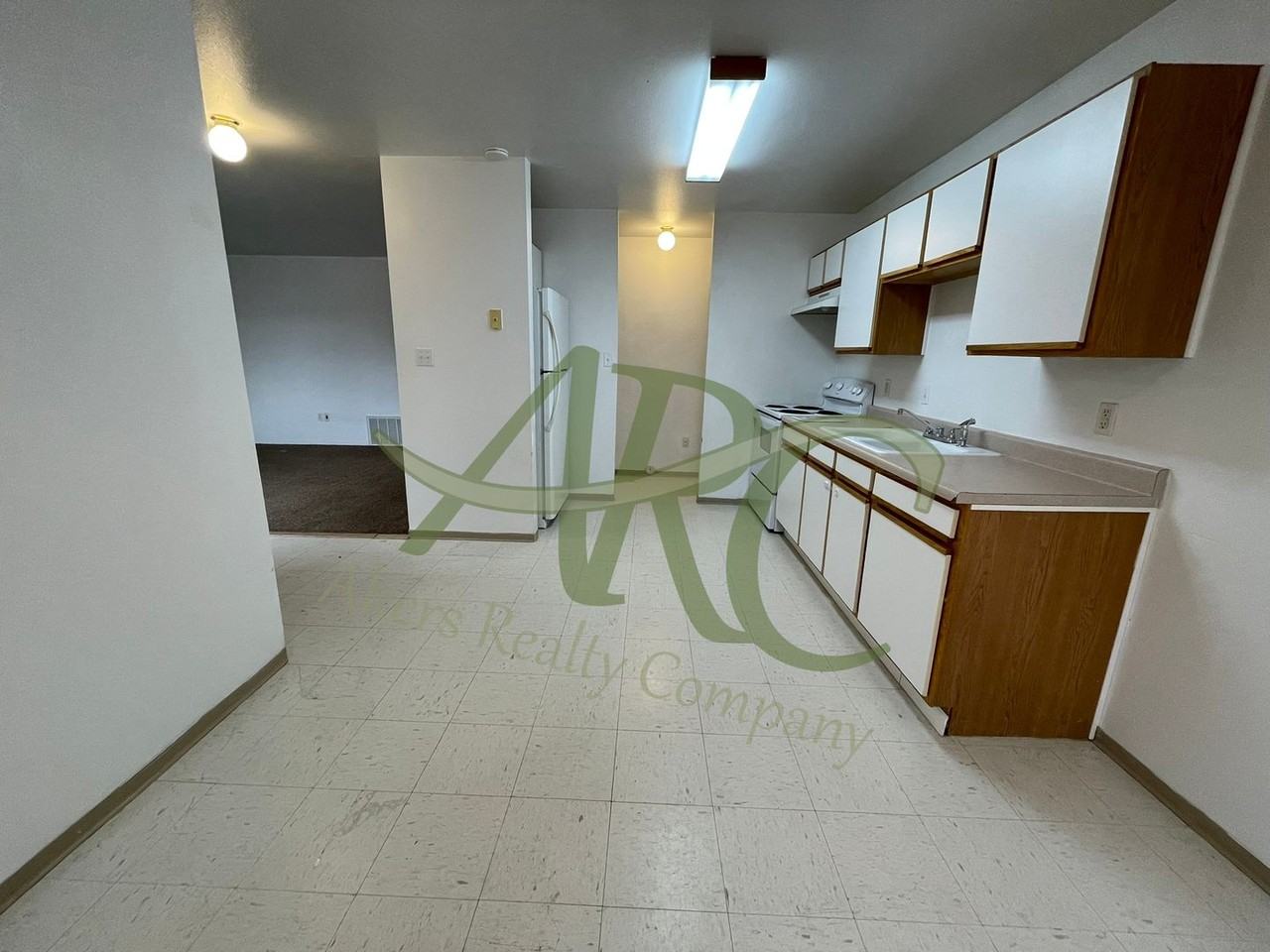 2807 Acero Ave - Photo 5 of 15