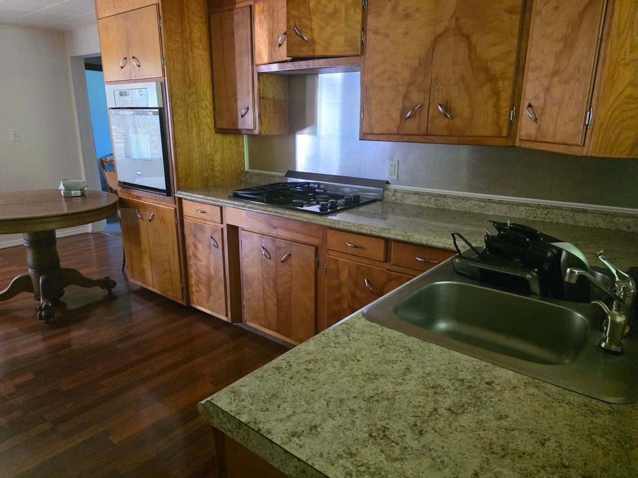 2190 Collins Rd - Photo 5 of 9