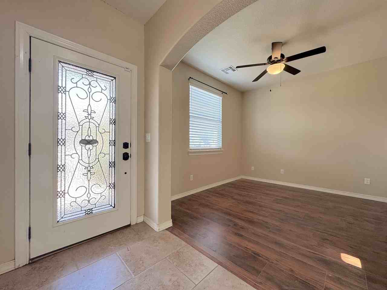 11376 S Ranch Ct - Photo 6 of 36