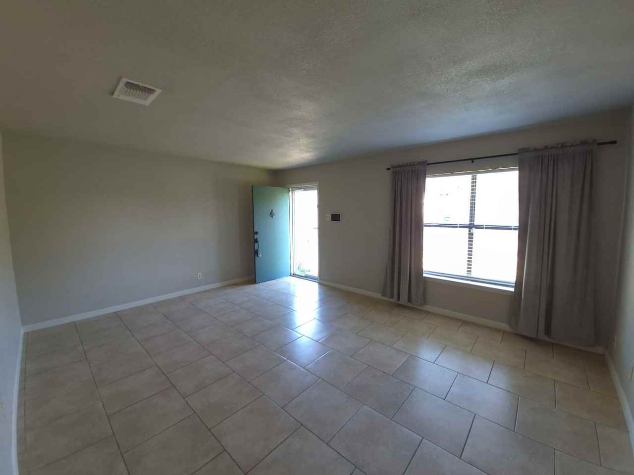 6818 Eden Grove Dr - Photo 3 of 27
