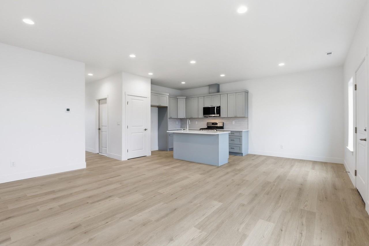 615 N Creative Way - Photo 7 of 23