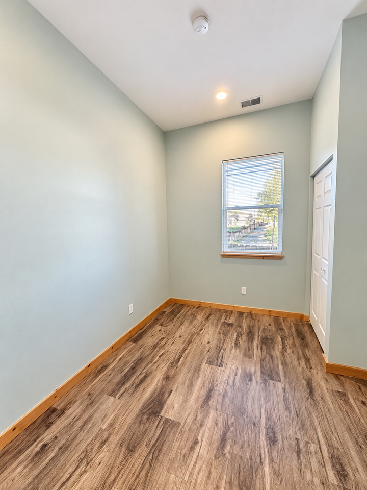 2550 Saint Cecilia St - Photo 6 of 18