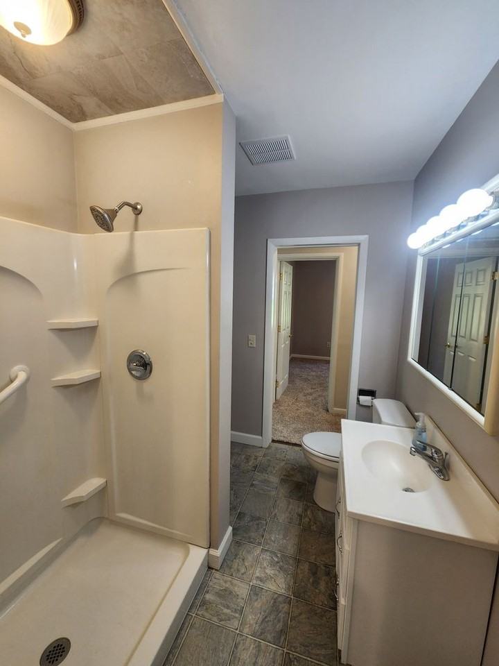 108 E 37th St - Photo 5 of 27