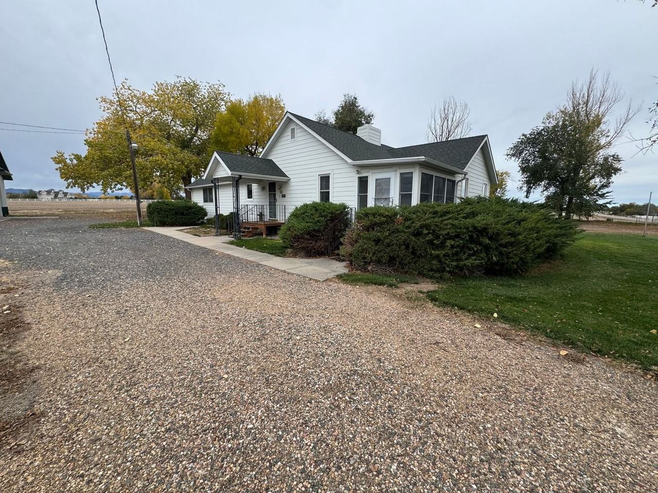 14981 Zuni St - Photo 3 of 44