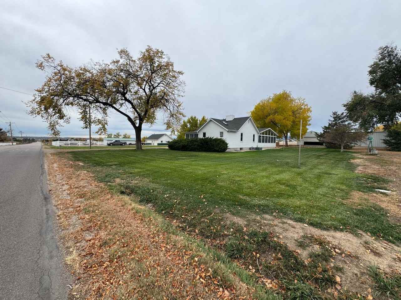 14981 Zuni St - Photo 7 of 44