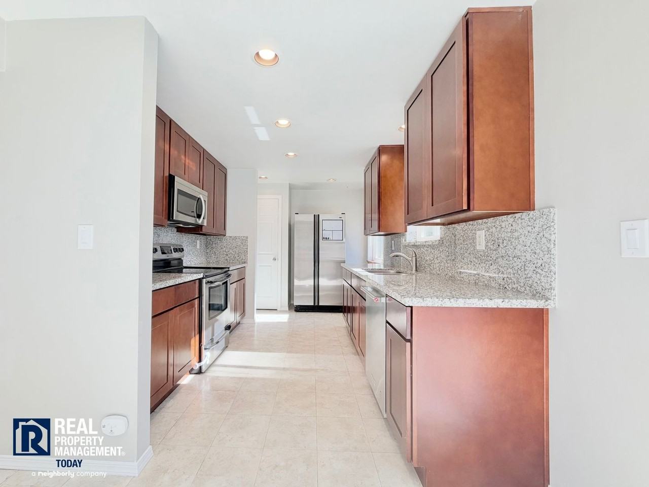 617 Sw 299th St - Photo 6 of 24