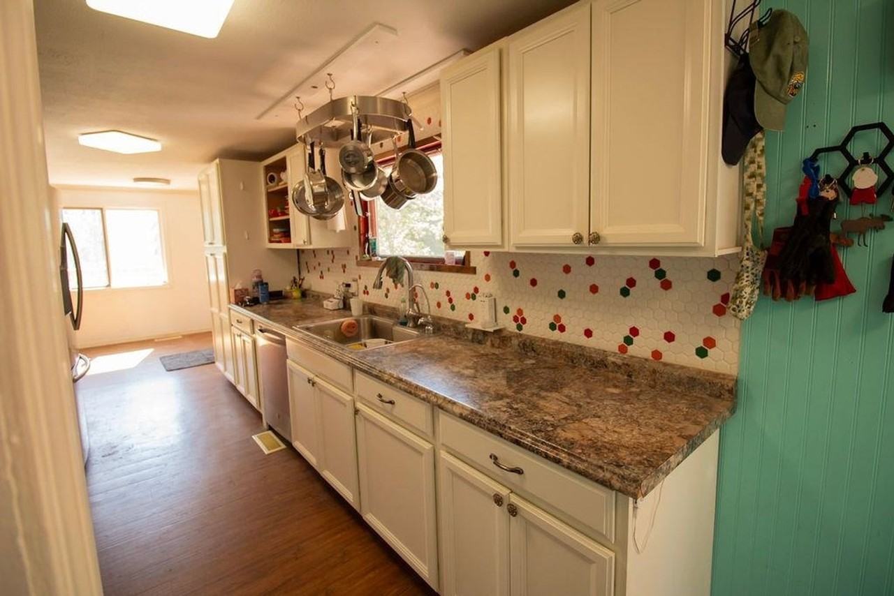 2453 Statehood St - Photo 3 of 20