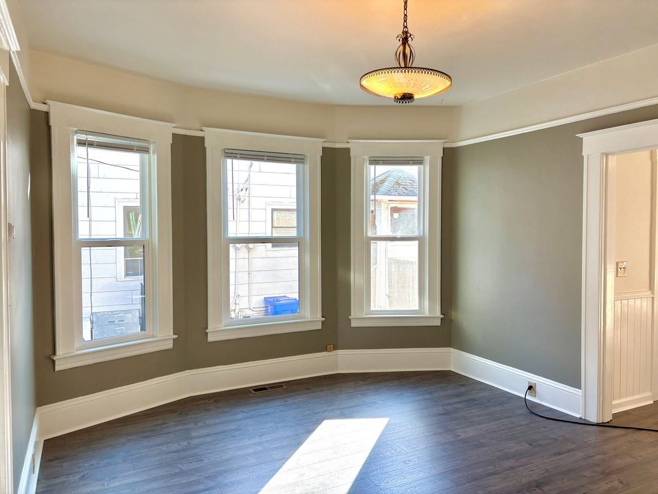 2434 Se Belmont St - Photo 4 of 20