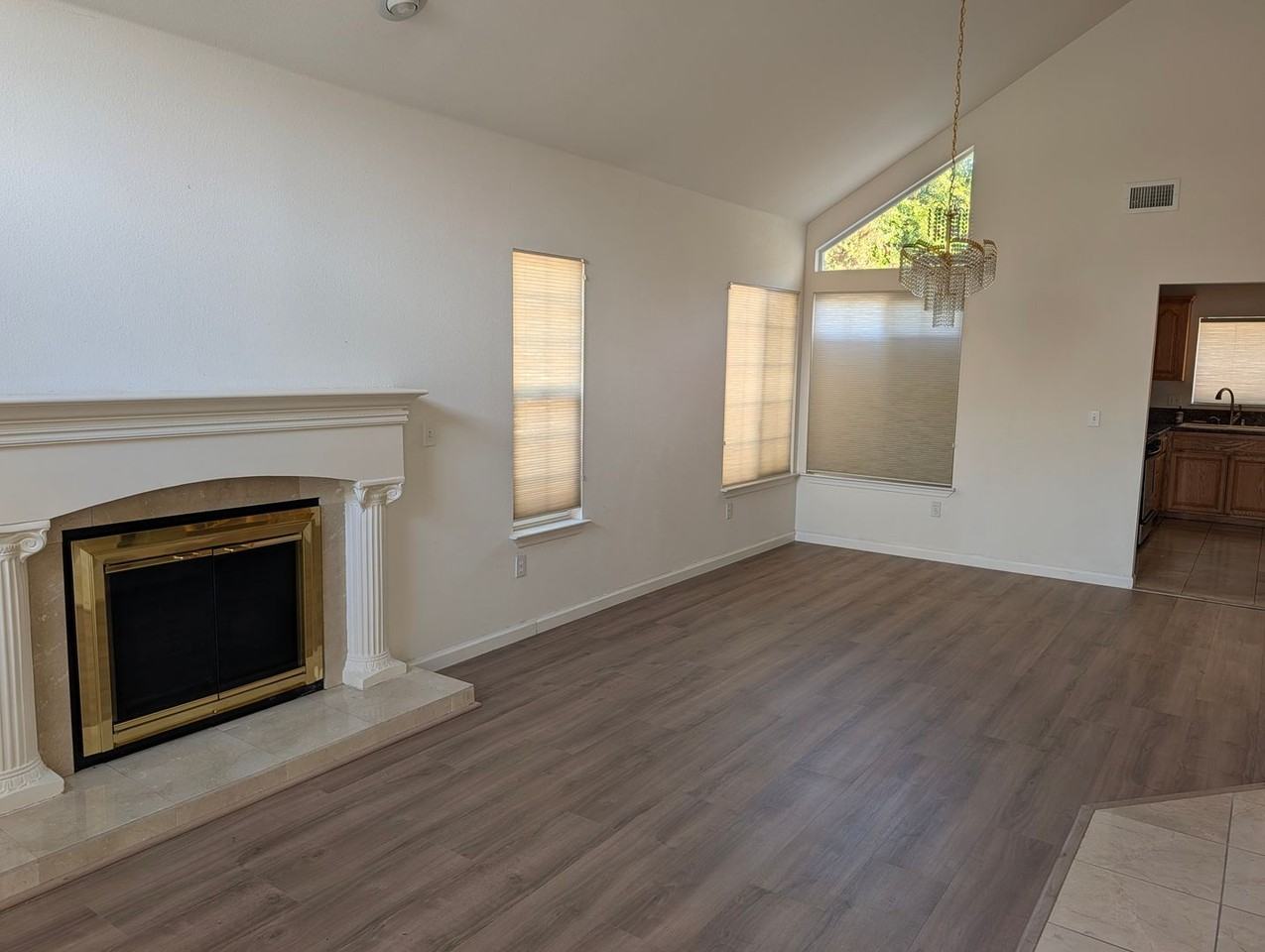 2419 Vista Grande - Photo 4 of 5