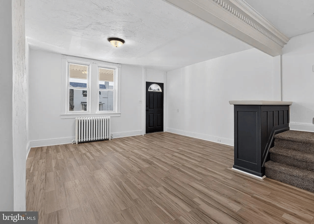 56 N State St - Photo 3 of 24
