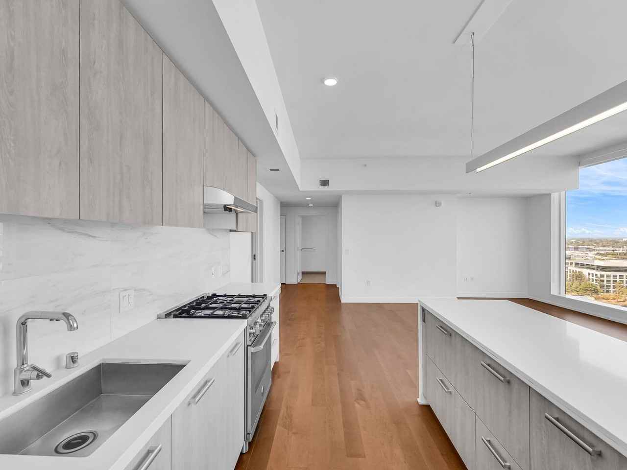 188 W Saint James St #11601 - Photo 6 of 21