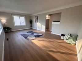 featured image of 1414 Maxine Ave