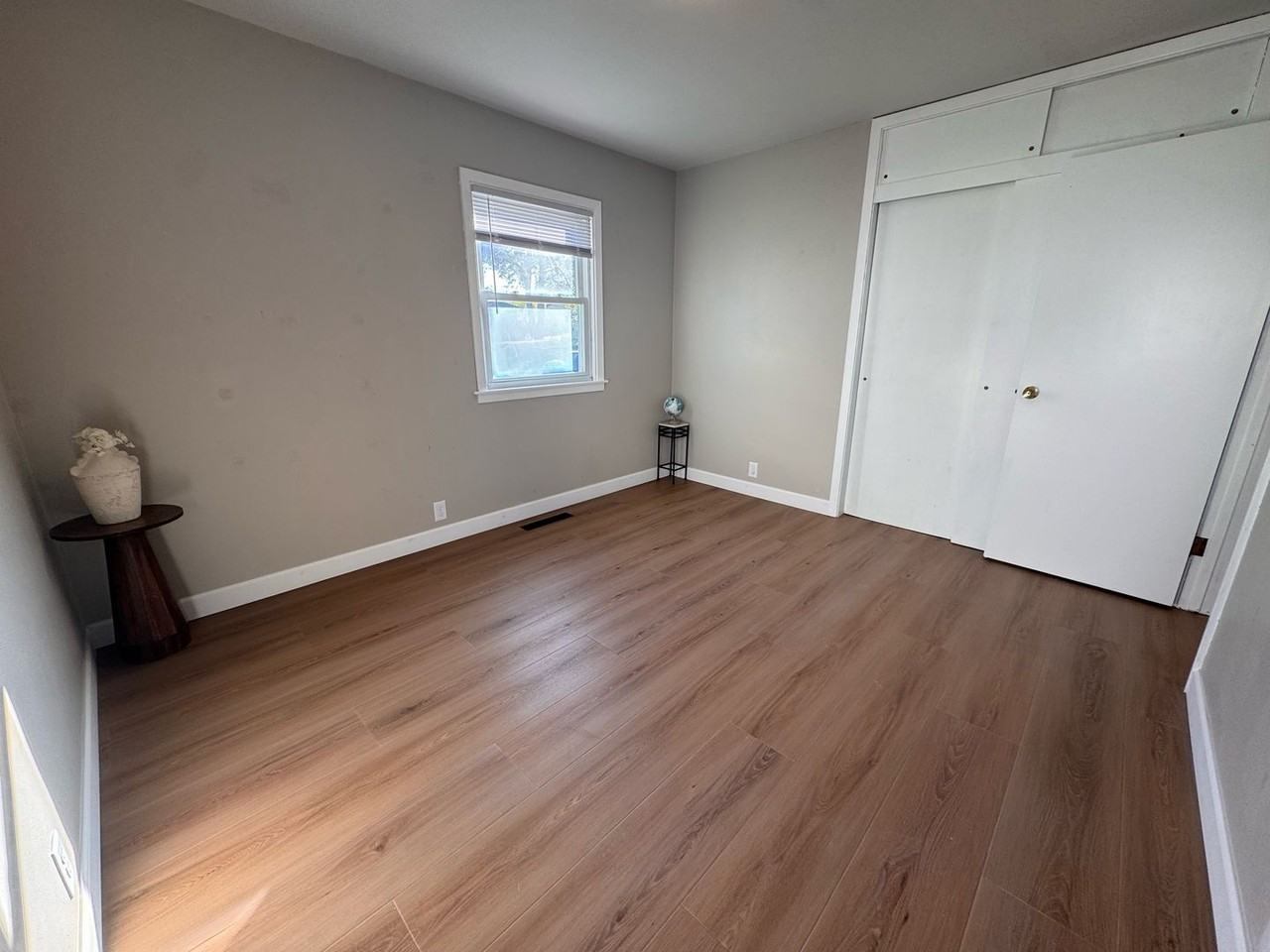 1414 Maxine Ave - Photo 5 of 24