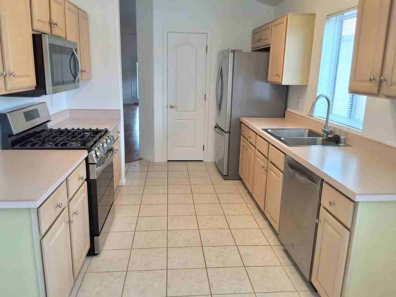 12349 N Brightridge Dr - Photo 4 of 25
