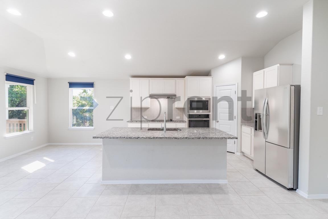 2601 Wilson Ave - Photo 4 of 24