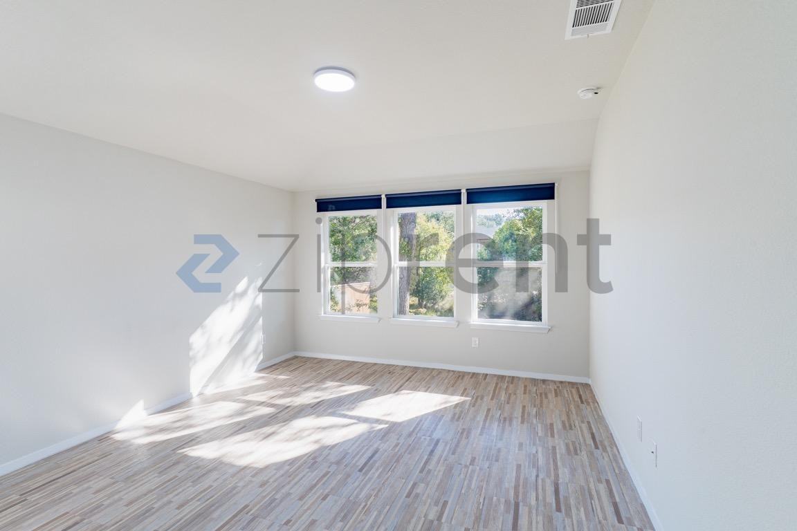 2601 Wilson Ave - Photo 7 of 24