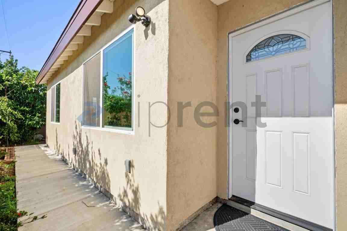 5356 Santa Catalina Ave #A - Photo 2 of 23