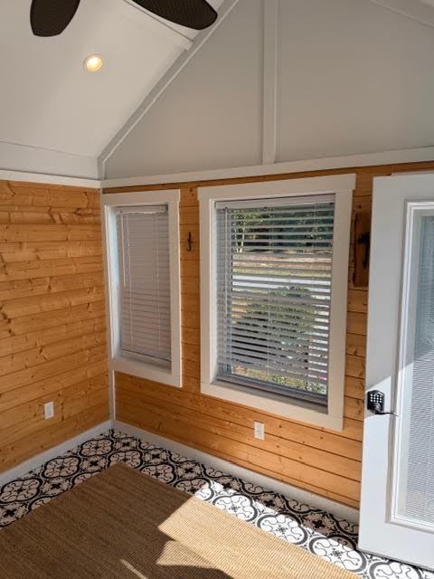 106 Meandering Ln - Photo 4 of 15