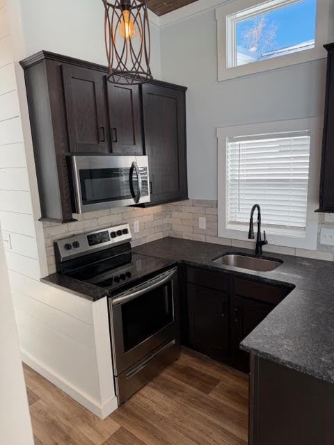106 Meandering Ln - Photo 5 of 15