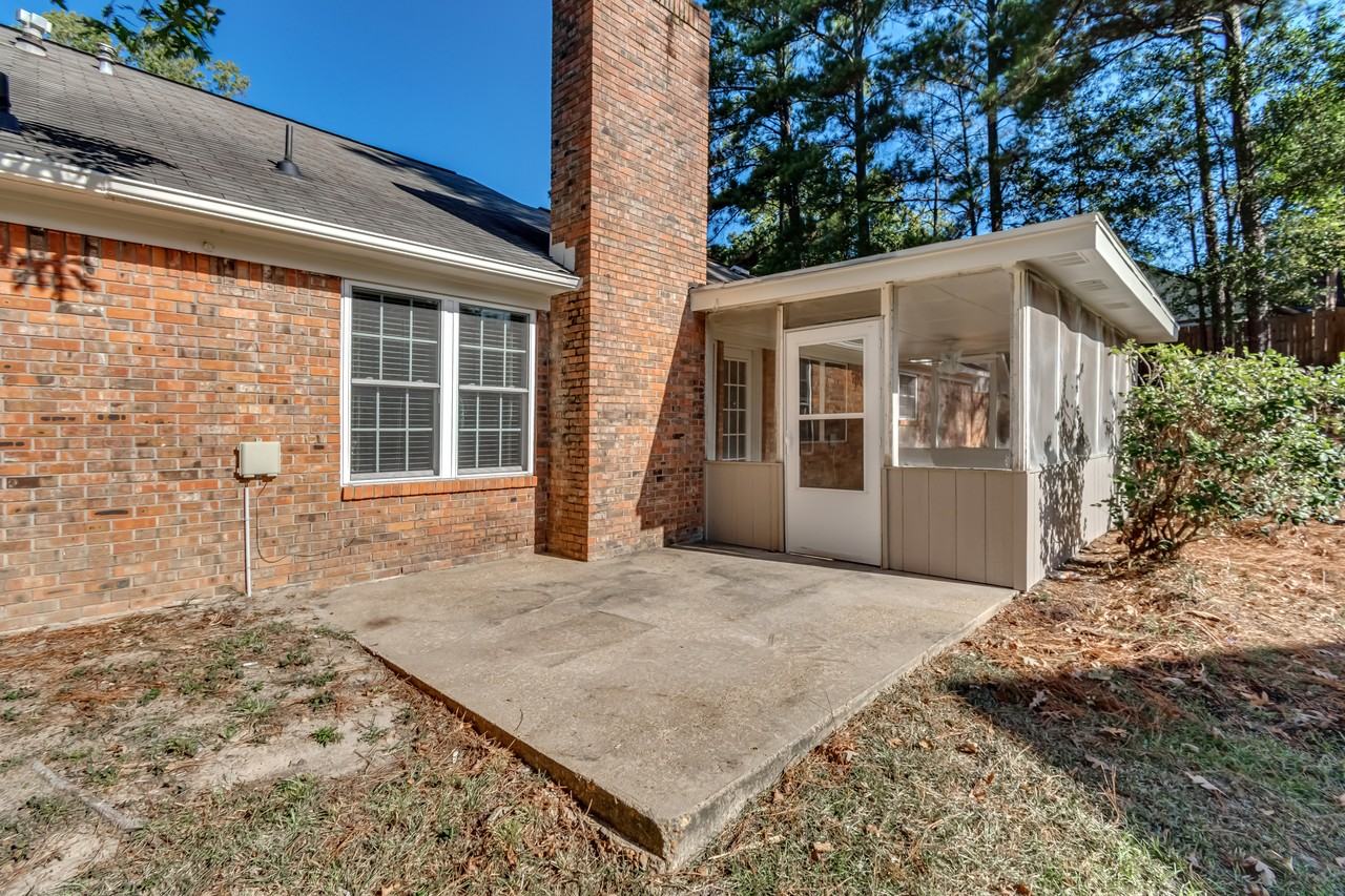 855 Rushton Cir - Photo 5 of 50