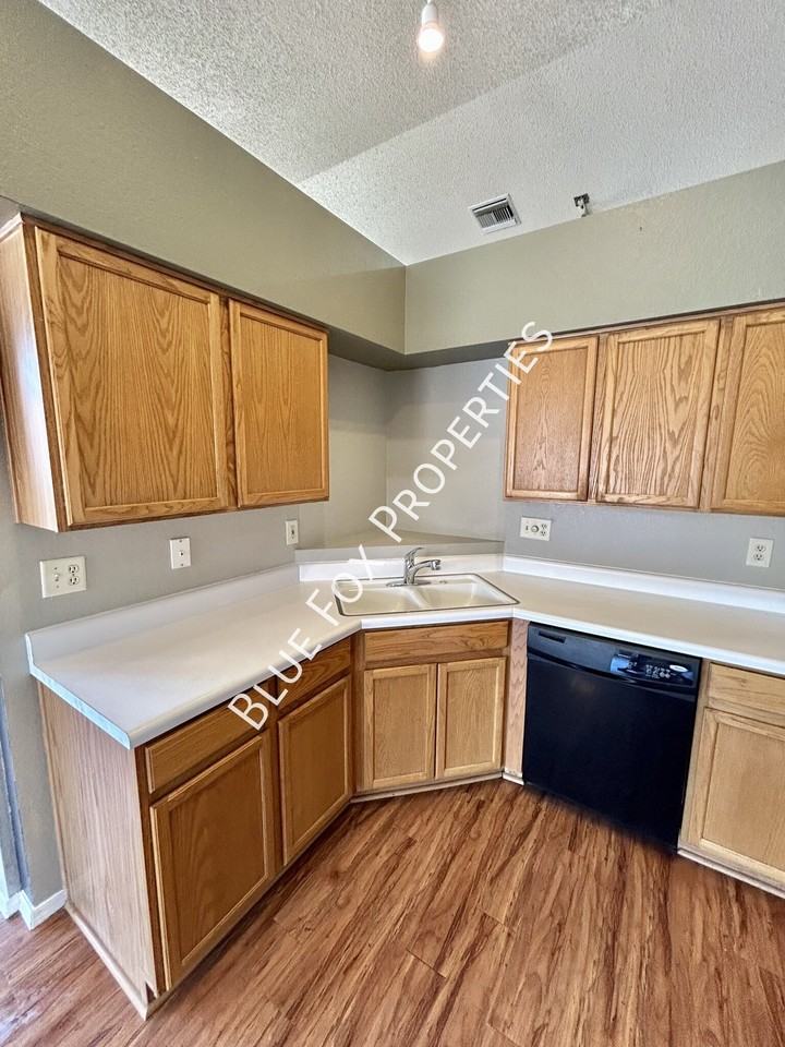 3030 W Sawmill Spring Trl - Photo 2 of 19