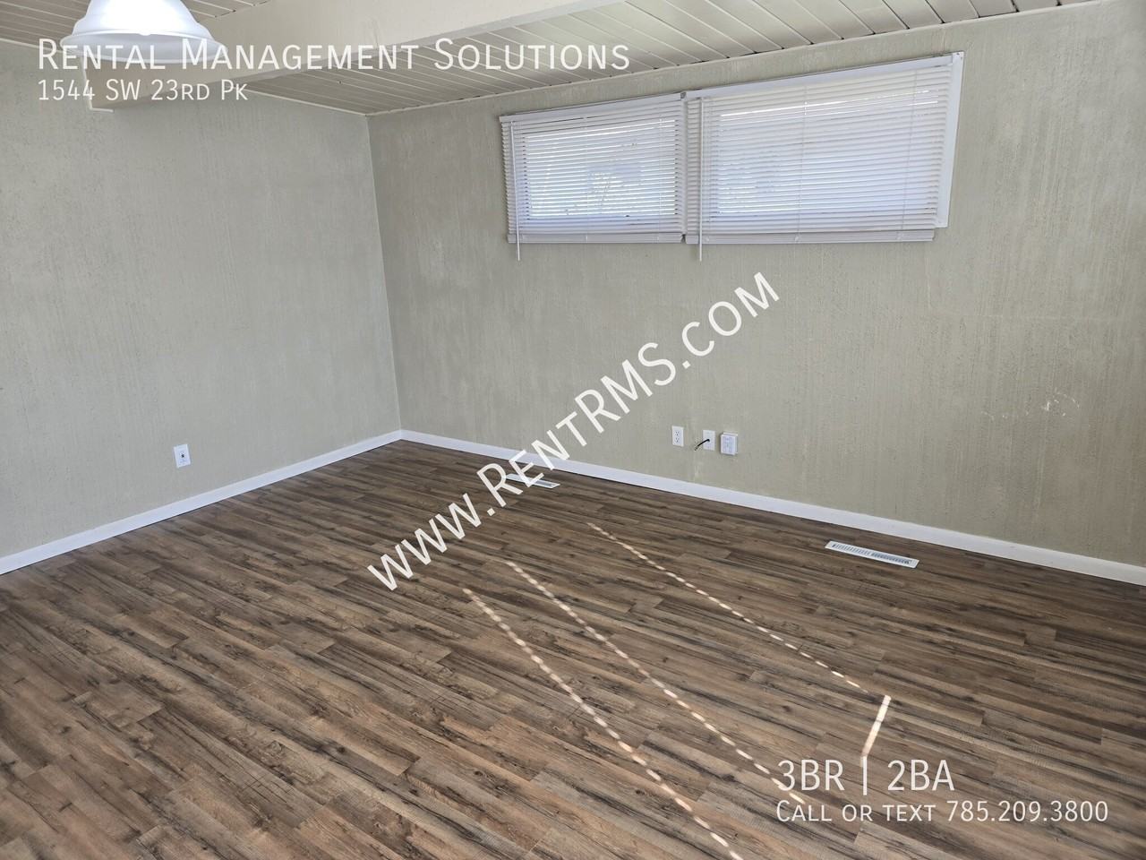 1544 Sw 23rd Park - Photo 3 of 24