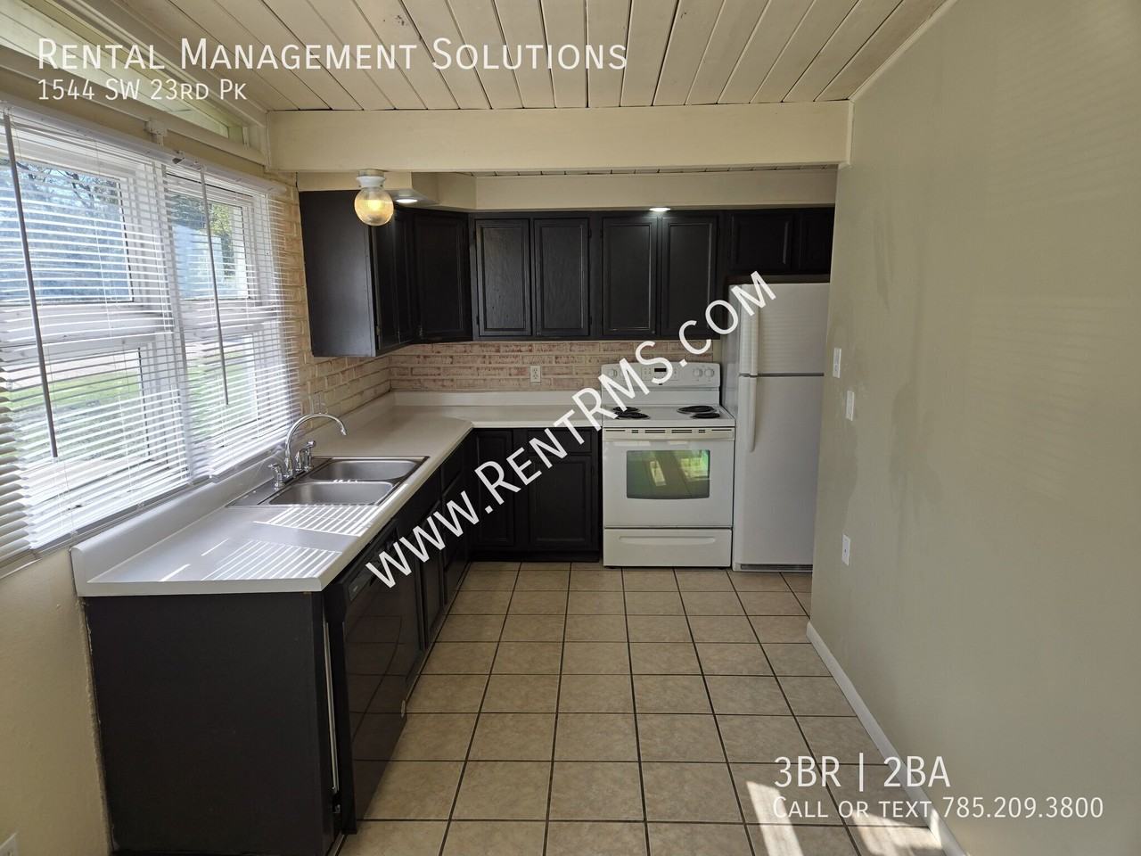 1544 Sw 23rd Park - Photo 6 of 24