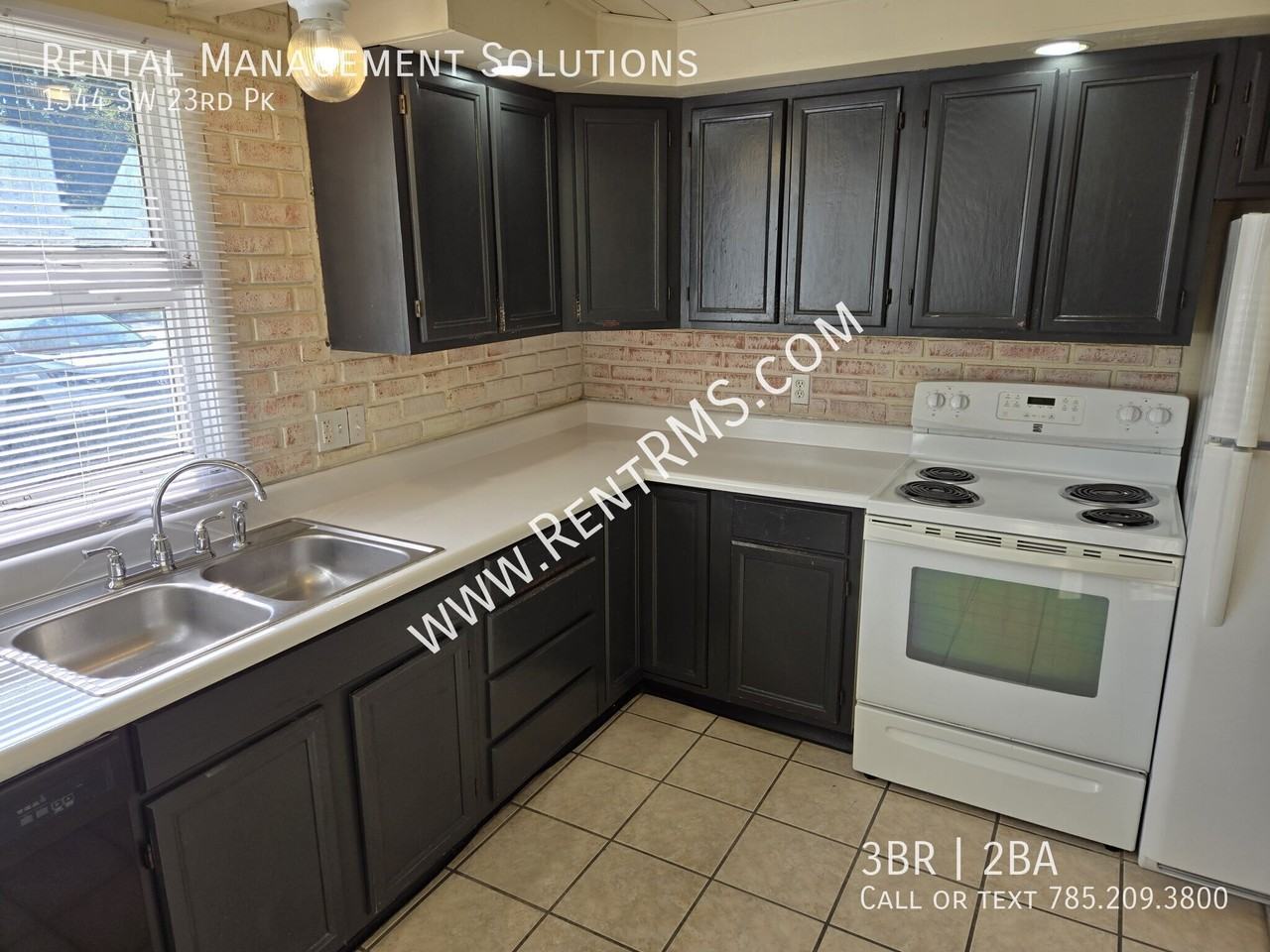 1544 Sw 23rd Park - Photo 7 of 24