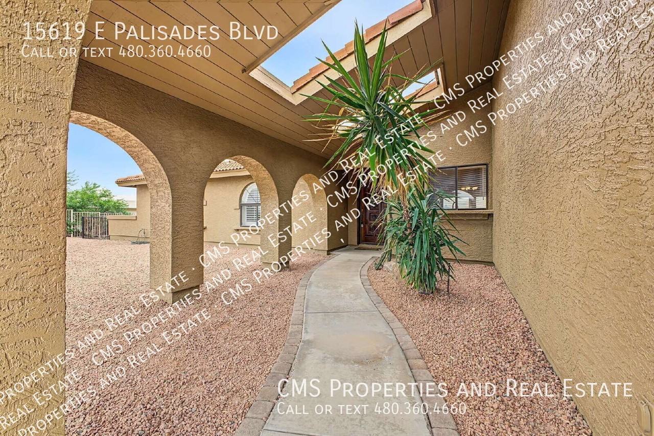 15619 E Palisades Blvd - Photo 4 of 34