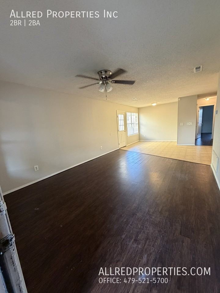 680 W Martha Dr - Photo 3 of 11