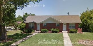 904 904 SE 3rd St Ter Unit #B - Photo 1 of 1