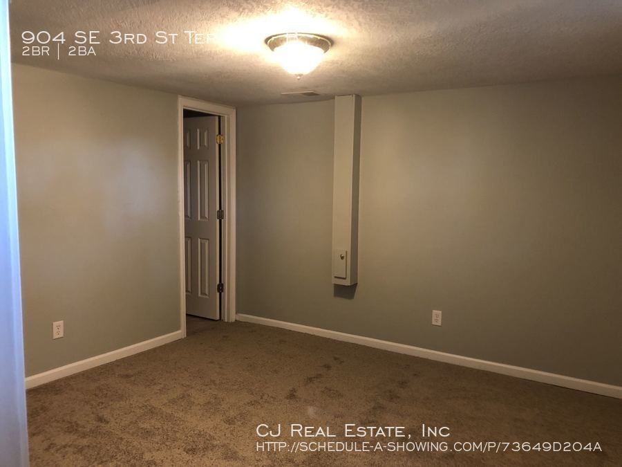904 904 SE 3rd St Ter Unit #B - Photo 6 of 7
