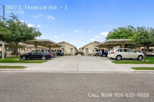 featured image of 2807 E Franklin Ave #3