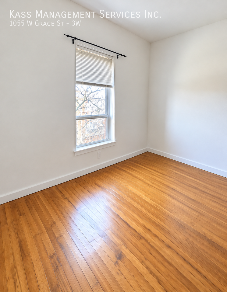 1055 W Grace St #3W - Photo 2 of 7