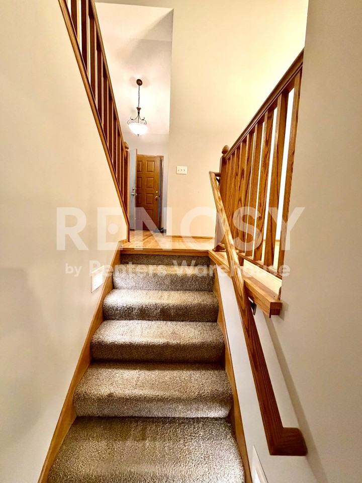 4278 W 131st St - Photo 5 of 7
